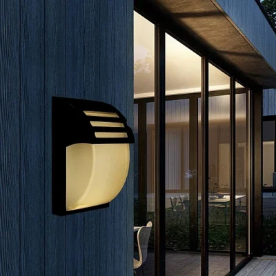 كشاف بوابة 1 لمبة اسود مفرد